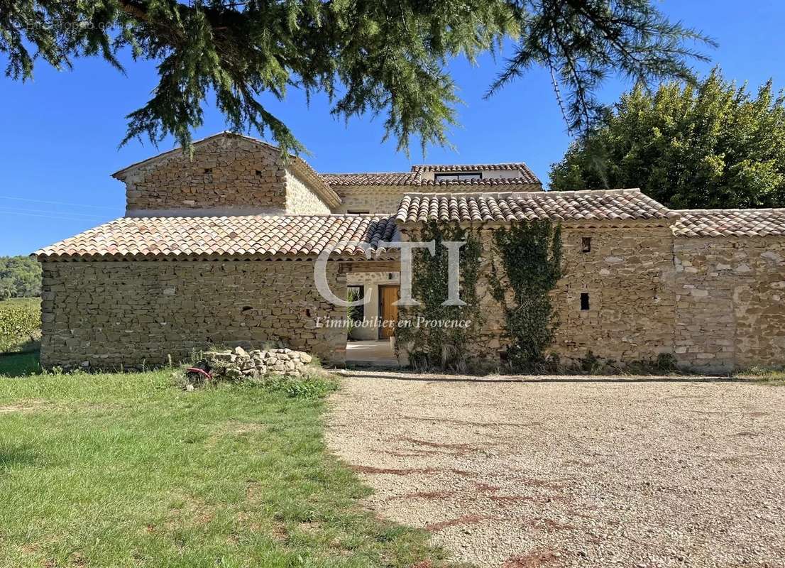 Maison à VAISON-LA-ROMAINE