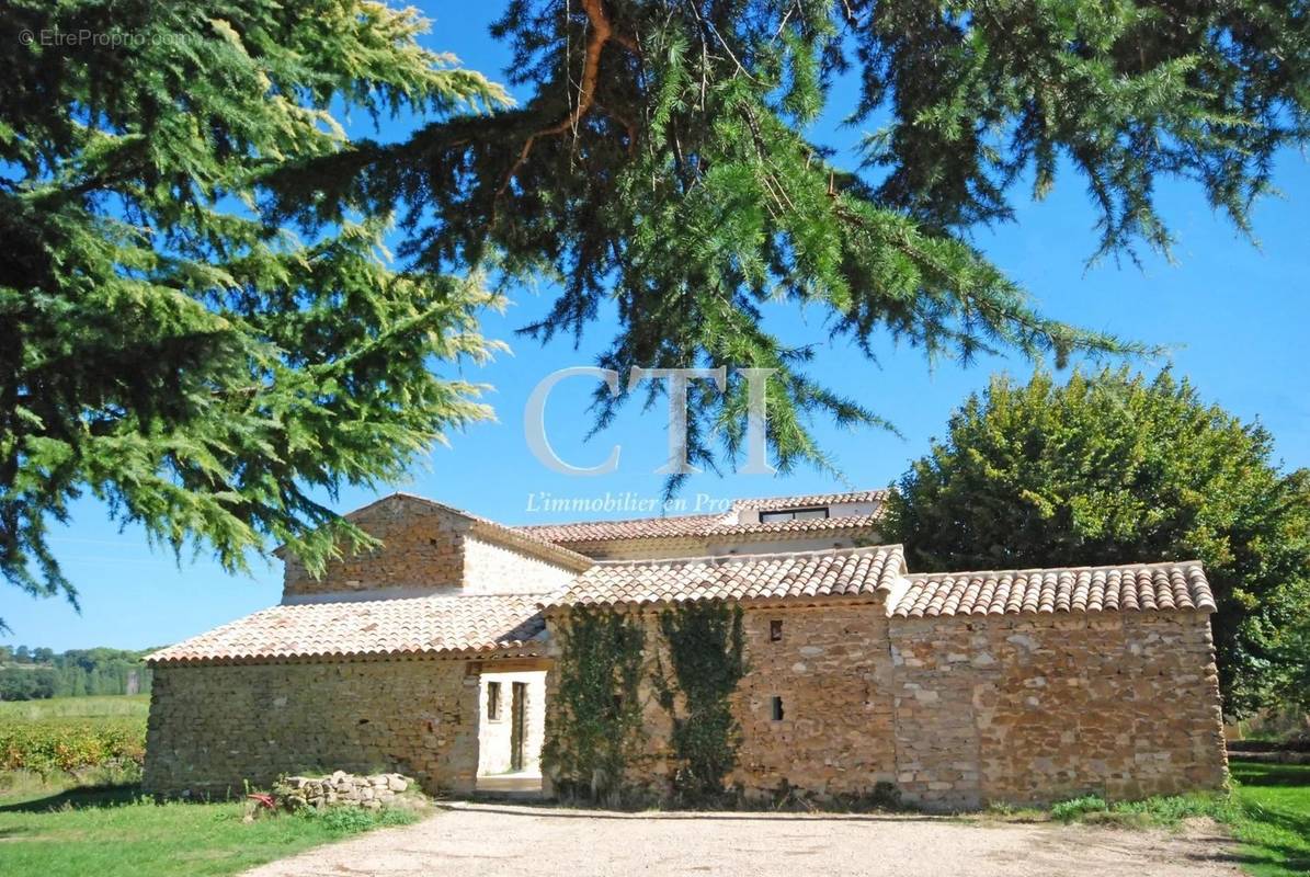 Maison à VAISON-LA-ROMAINE