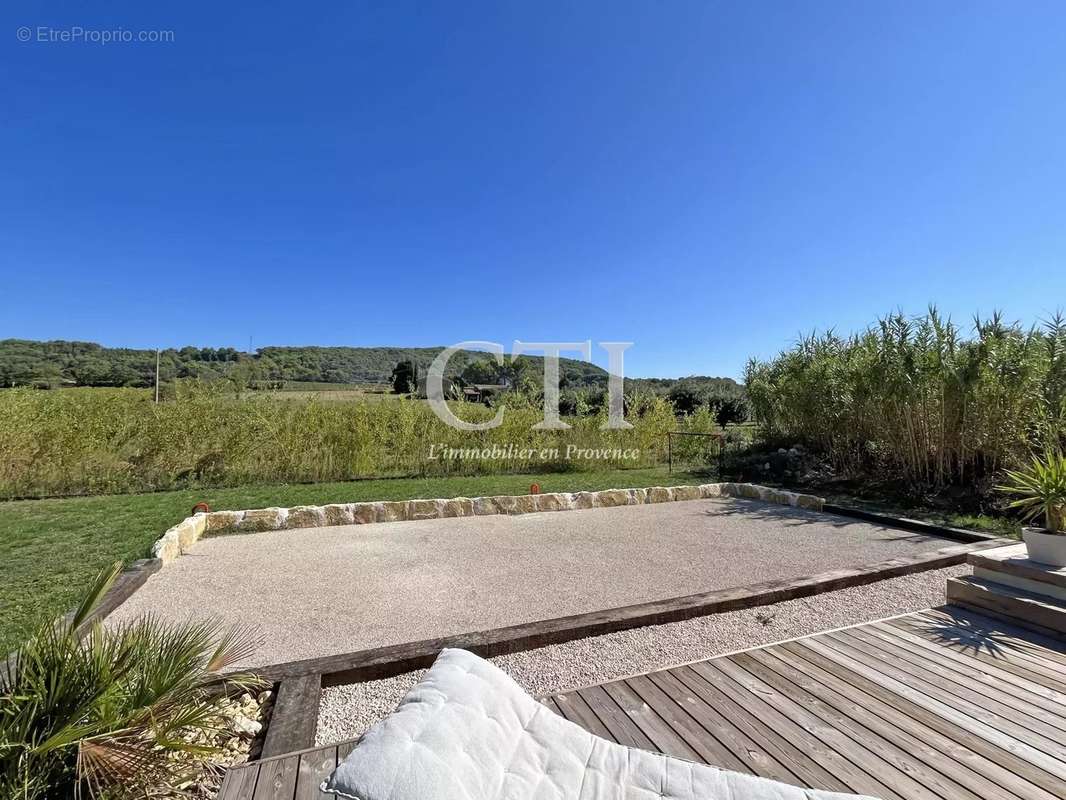 Maison à VAISON-LA-ROMAINE