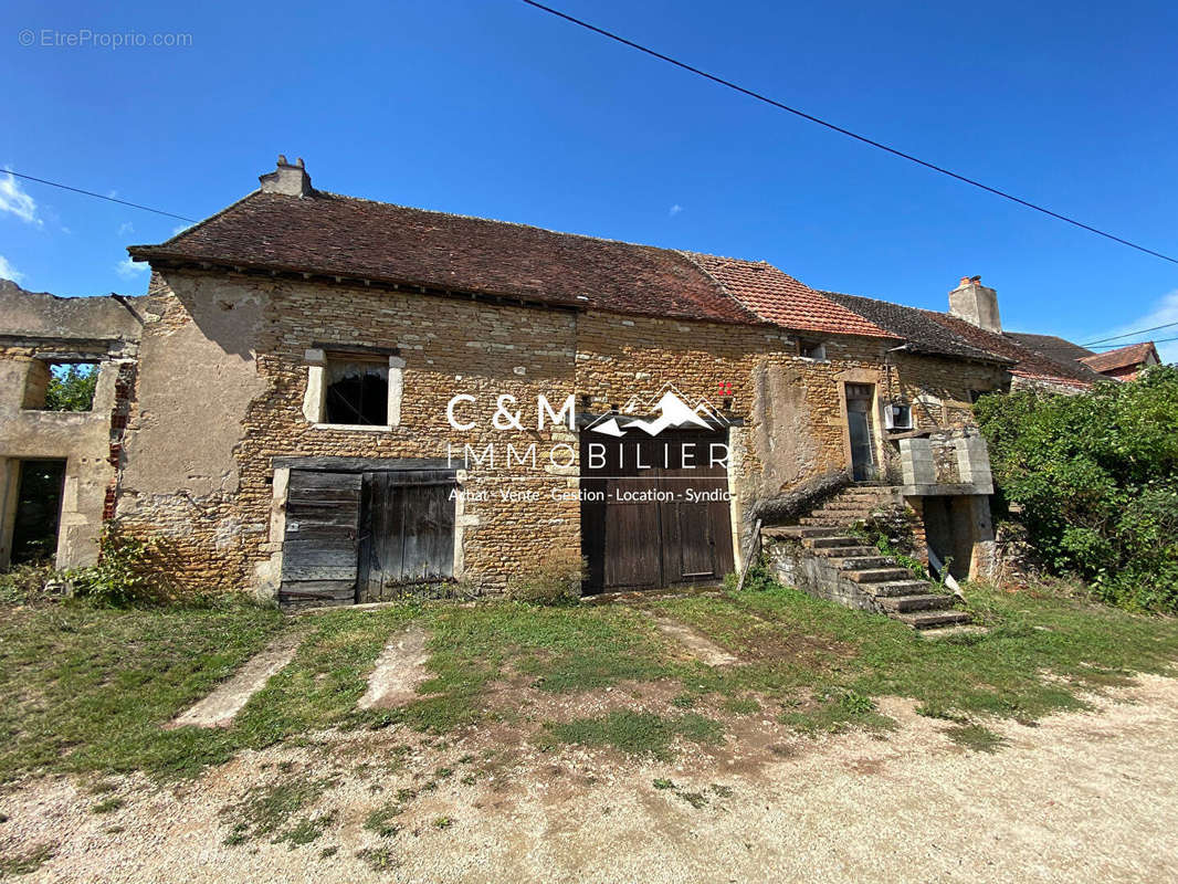 Maison à CHAPAIZE