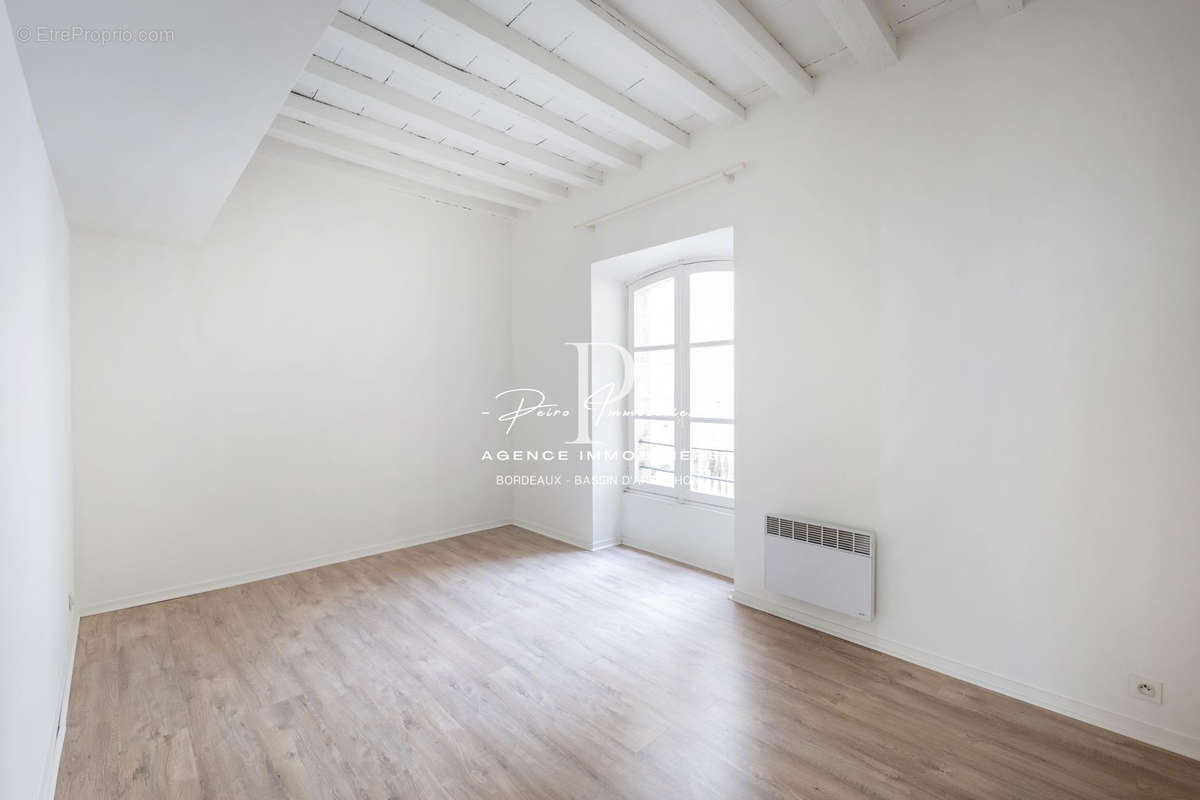 Appartement à BORDEAUX