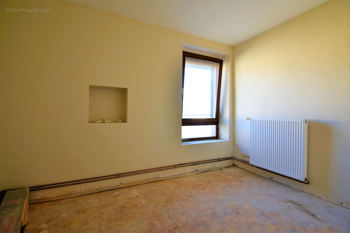 Appartement à REMILLY