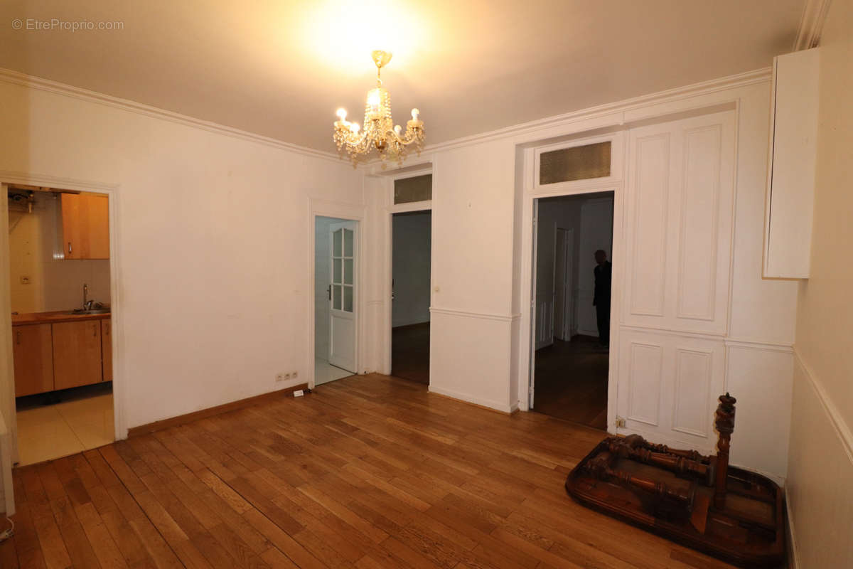 Appartement à PARIS-15E