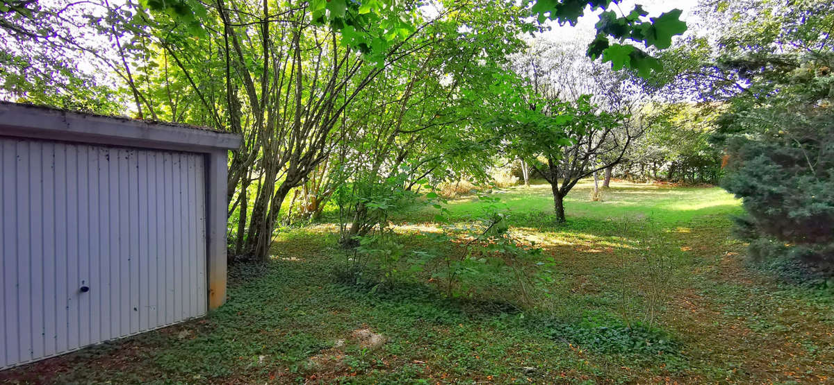 Terrain à ORCHAMPS