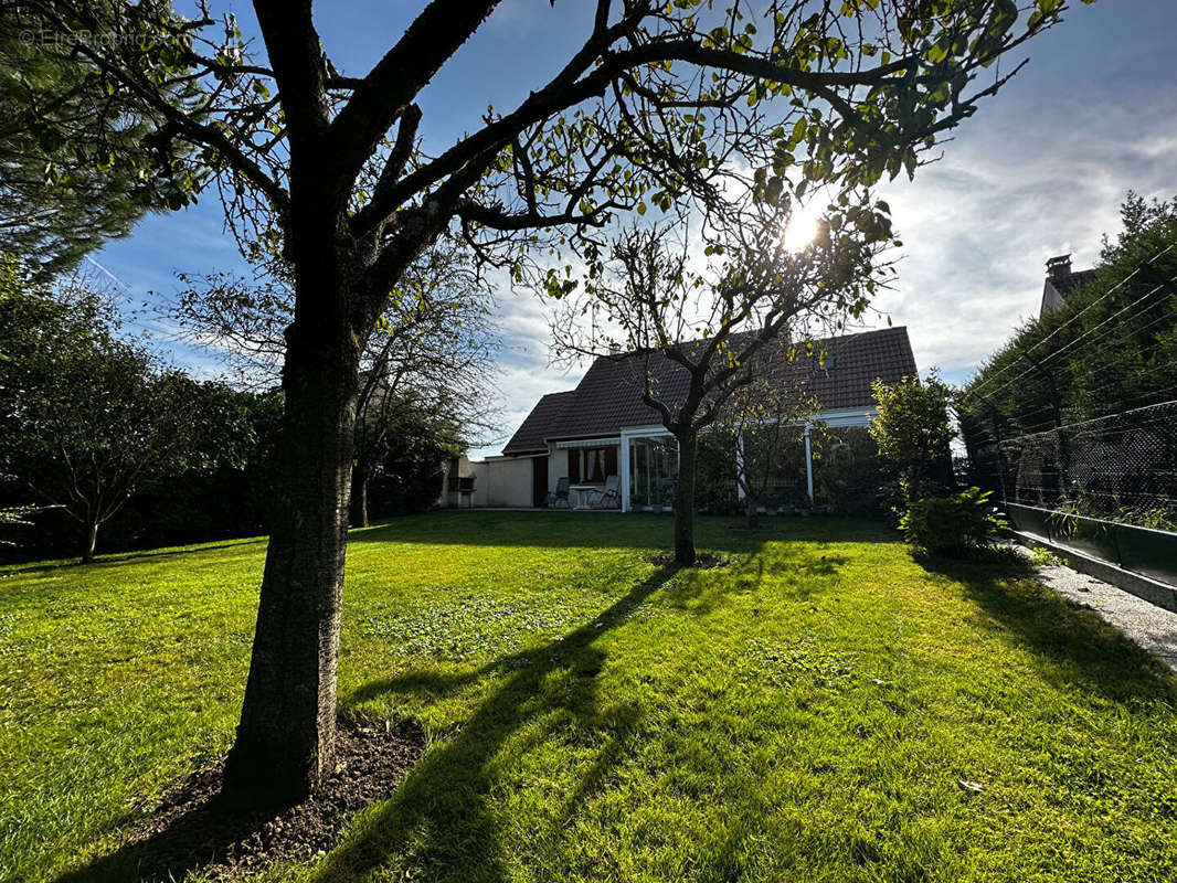 Maison à MAREST-SUR-MATZ