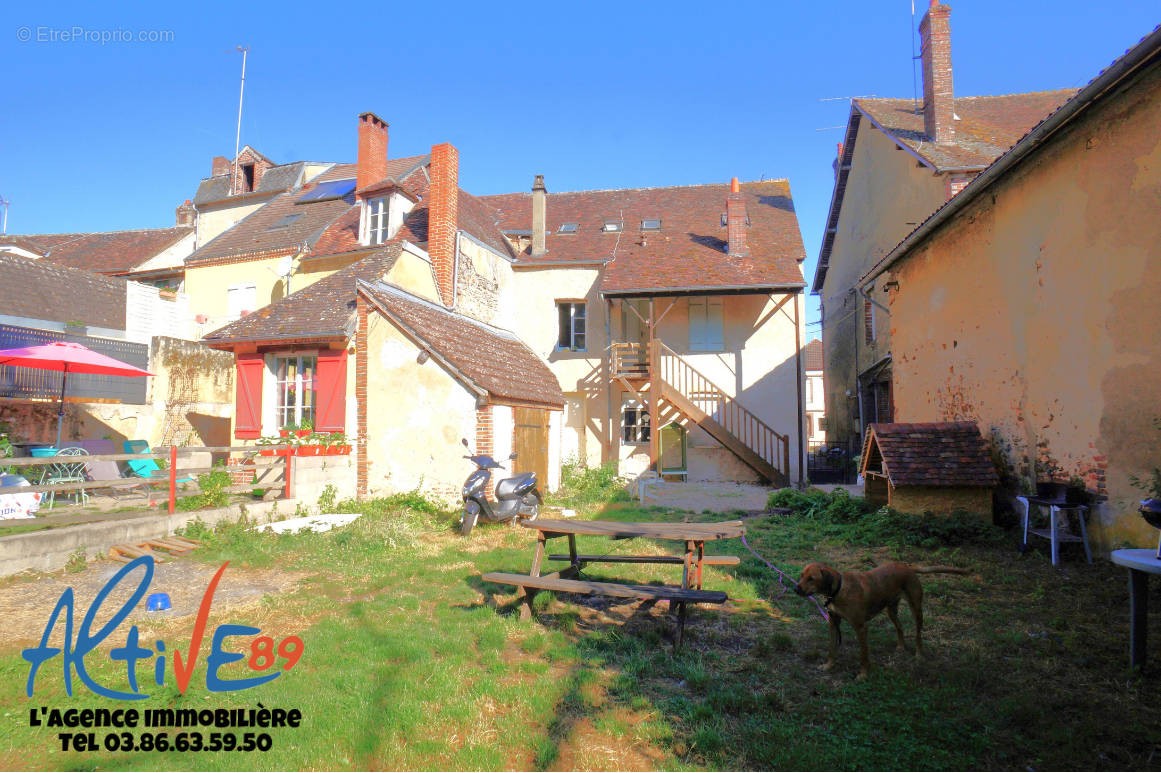 Appartement à TOUCY