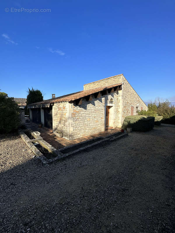 Maison à SAINT-CHRISTOL-DE-RODIERES