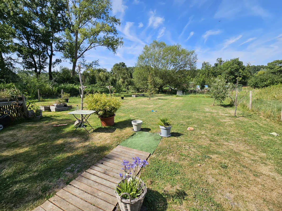 Maison à LE VANNEAU-IRLEAU