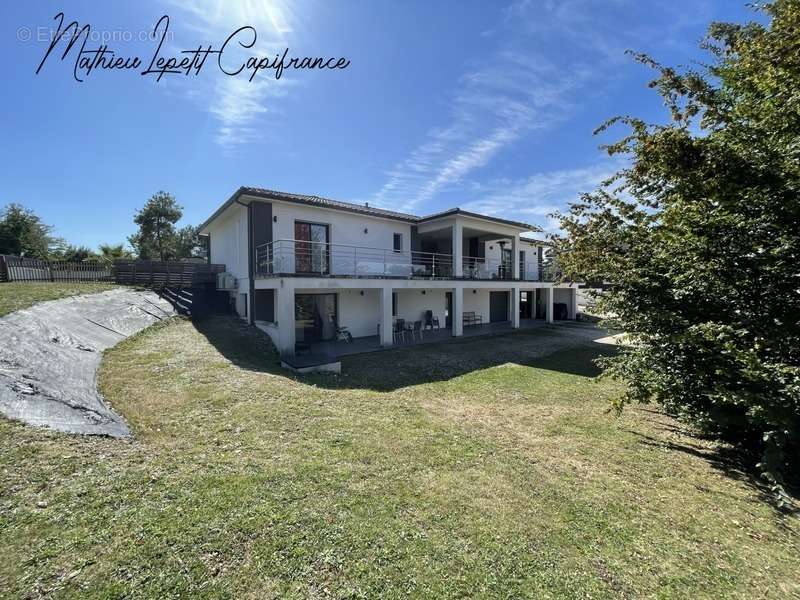 Maison à MARSAC-SUR-L&#039;ISLE