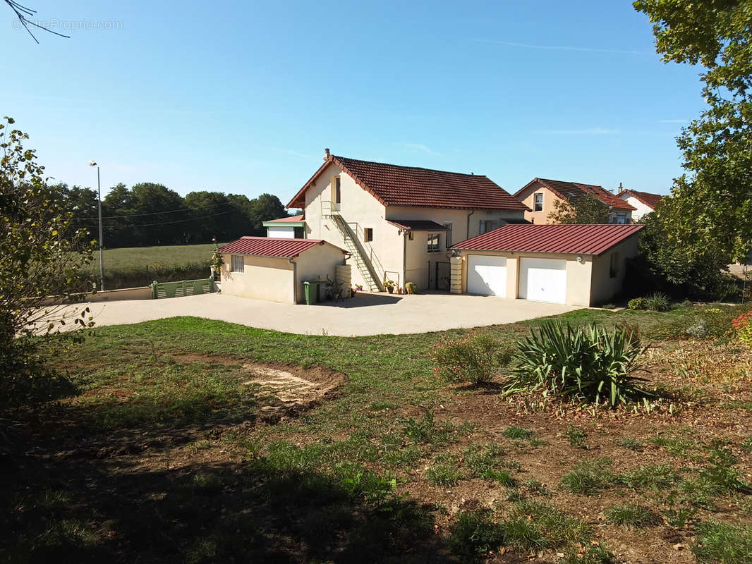 Maison à AUTUN