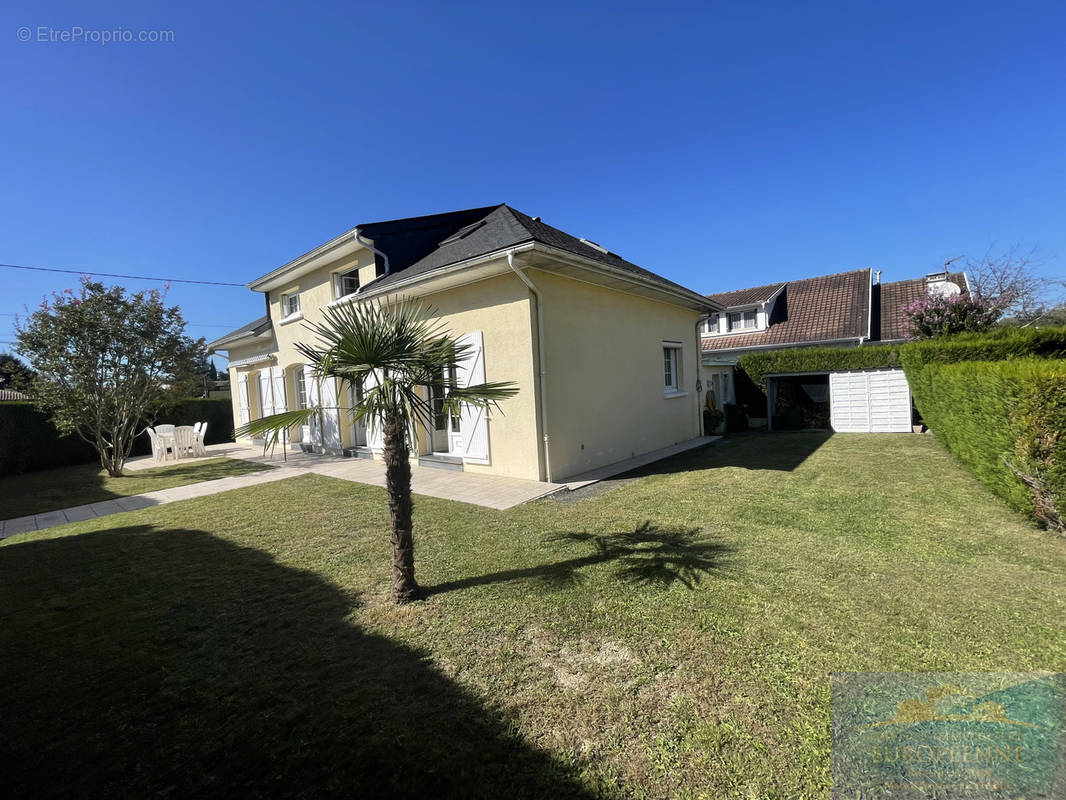 Maison à LOURDES