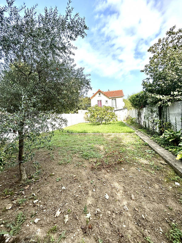 Maison à AULNAY-SOUS-BOIS