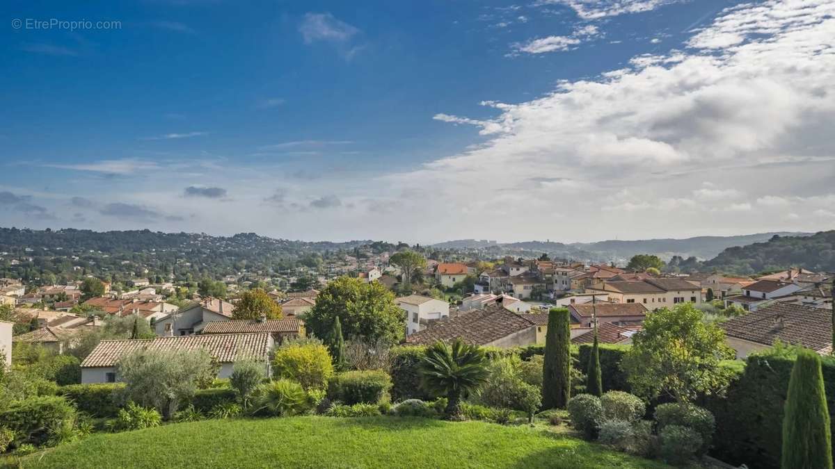 Maison à LA COLLE-SUR-LOUP