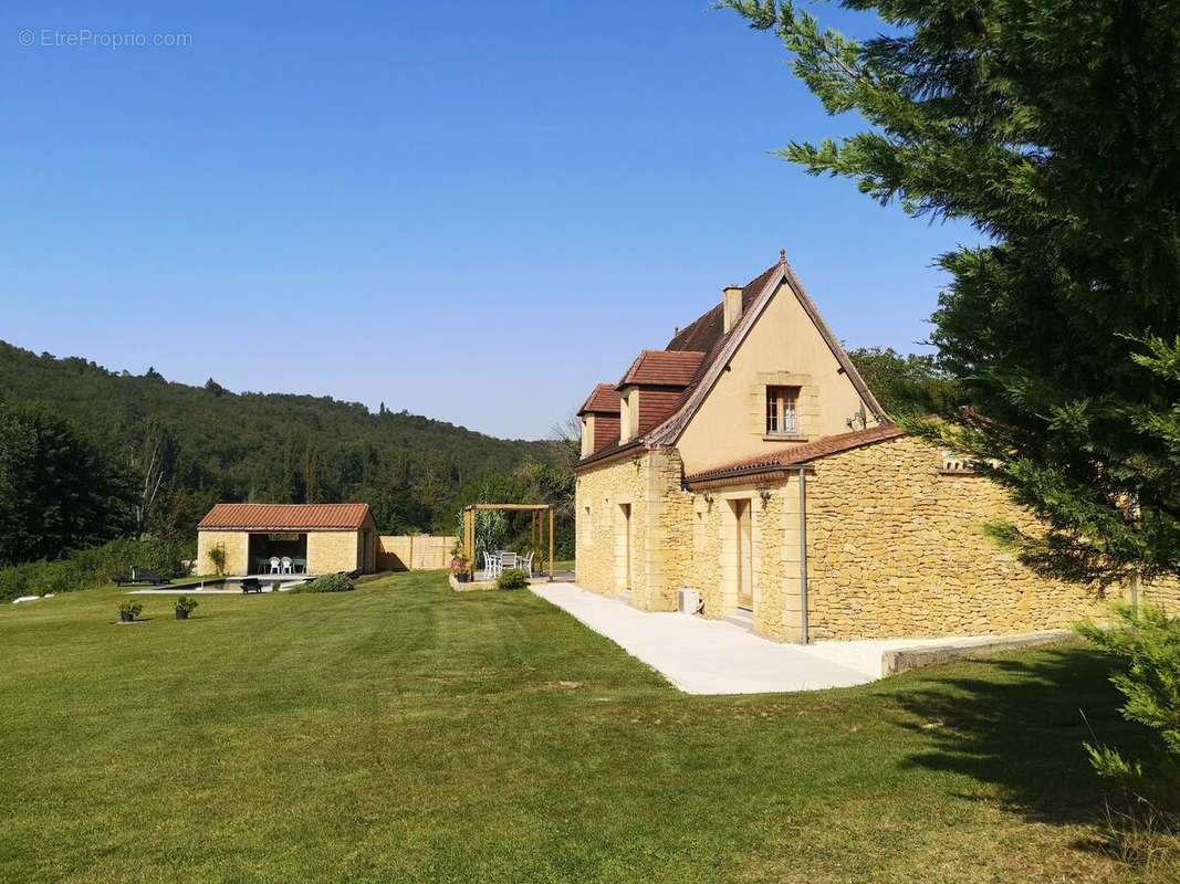 Maison à LES EYZIES-DE-TAYAC-SIREUIL