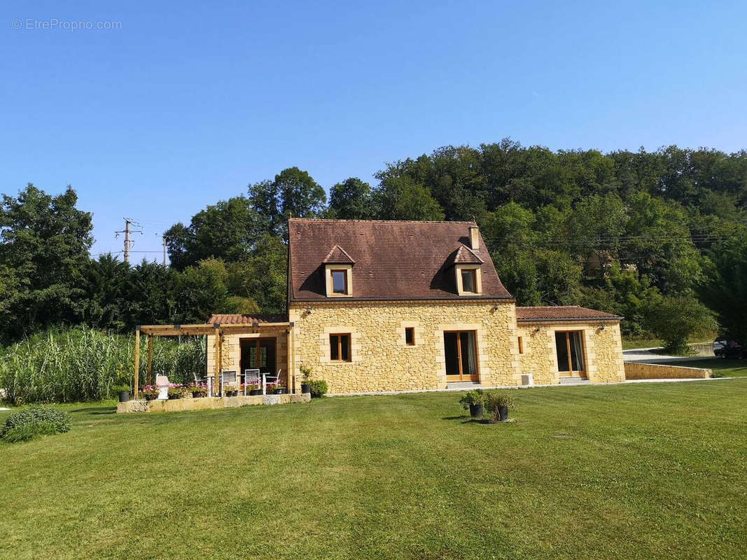 Maison à LES EYZIES-DE-TAYAC-SIREUIL