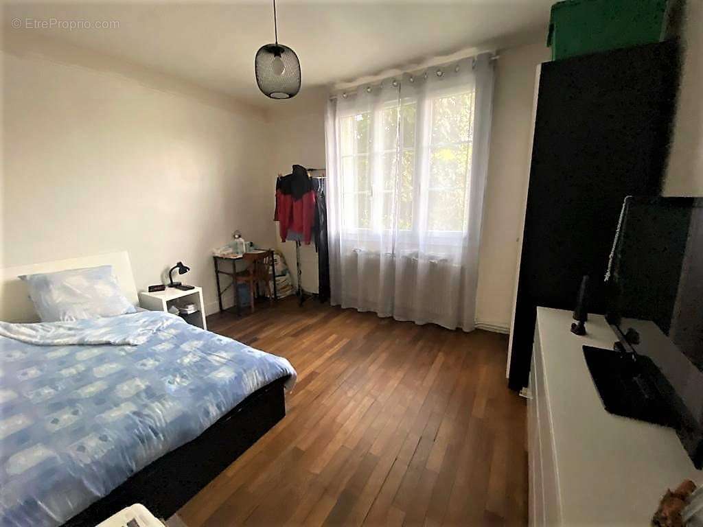 Appartement à CORBEIL-ESSONNES