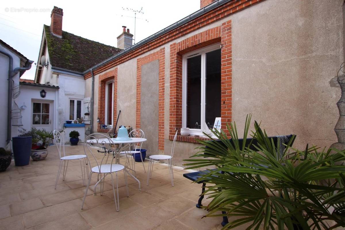 Maison à CHATEAUNEUF-SUR-LOIRE