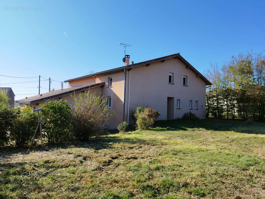 Maison à SAINT-SULPICE-SUR-LEZE