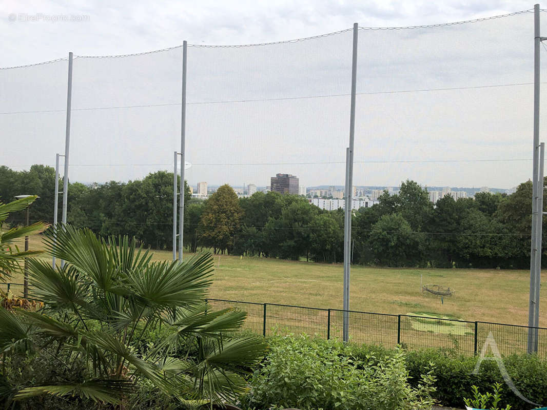 Appartement à ROSNY-SOUS-BOIS