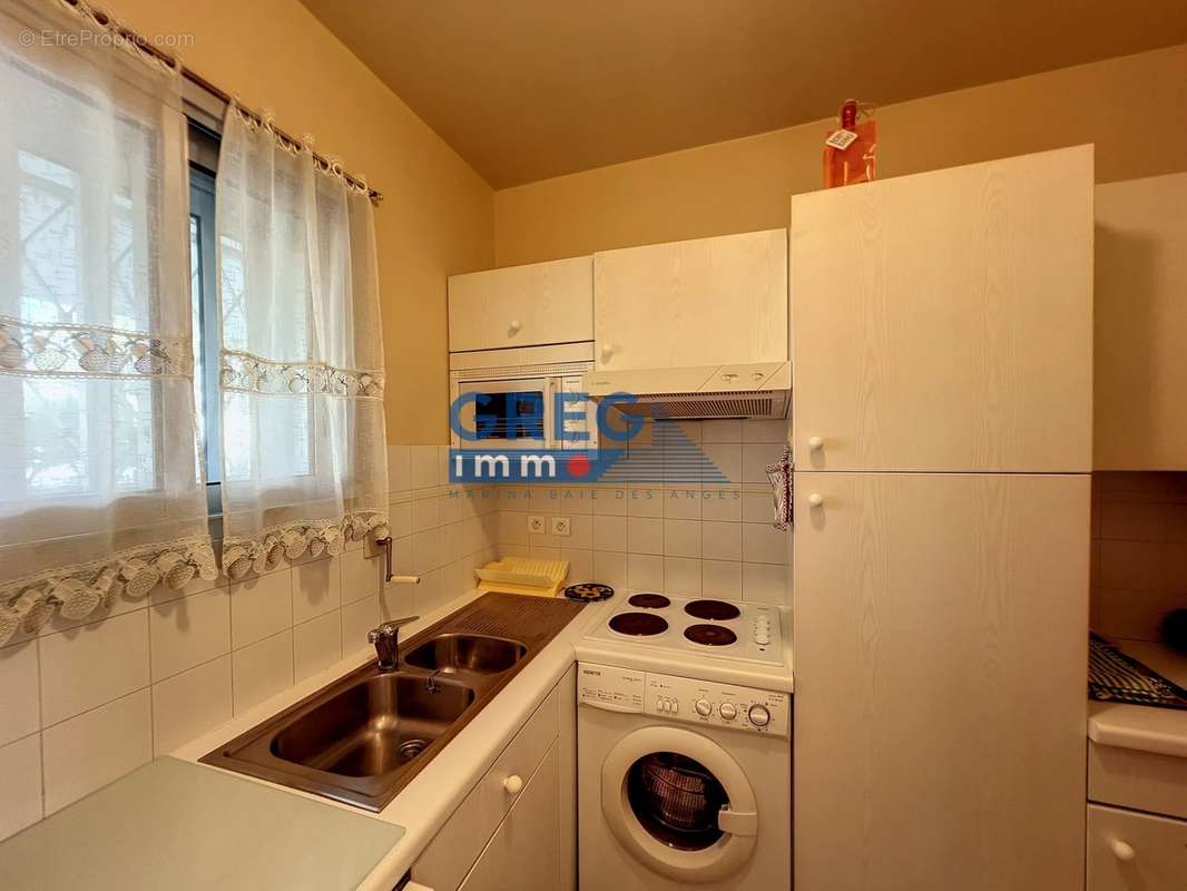 Appartement à VILLENEUVE-LOUBET