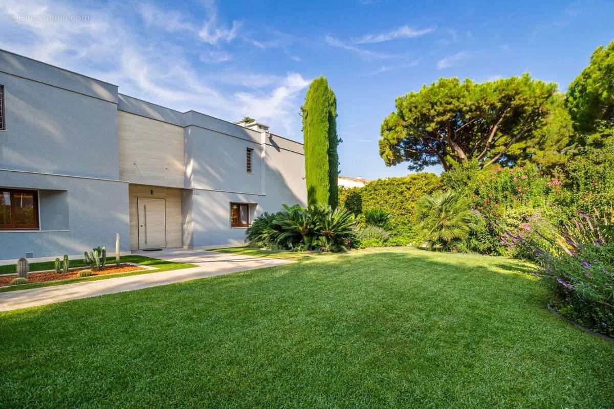 Maison à SAINT-JEAN-CAP-FERRAT