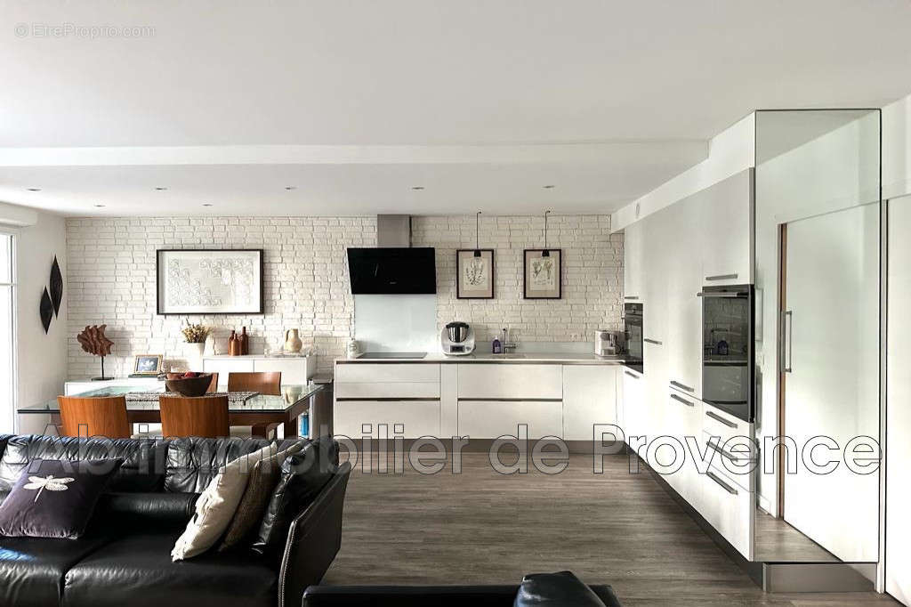 Appartement à MONTROUGE