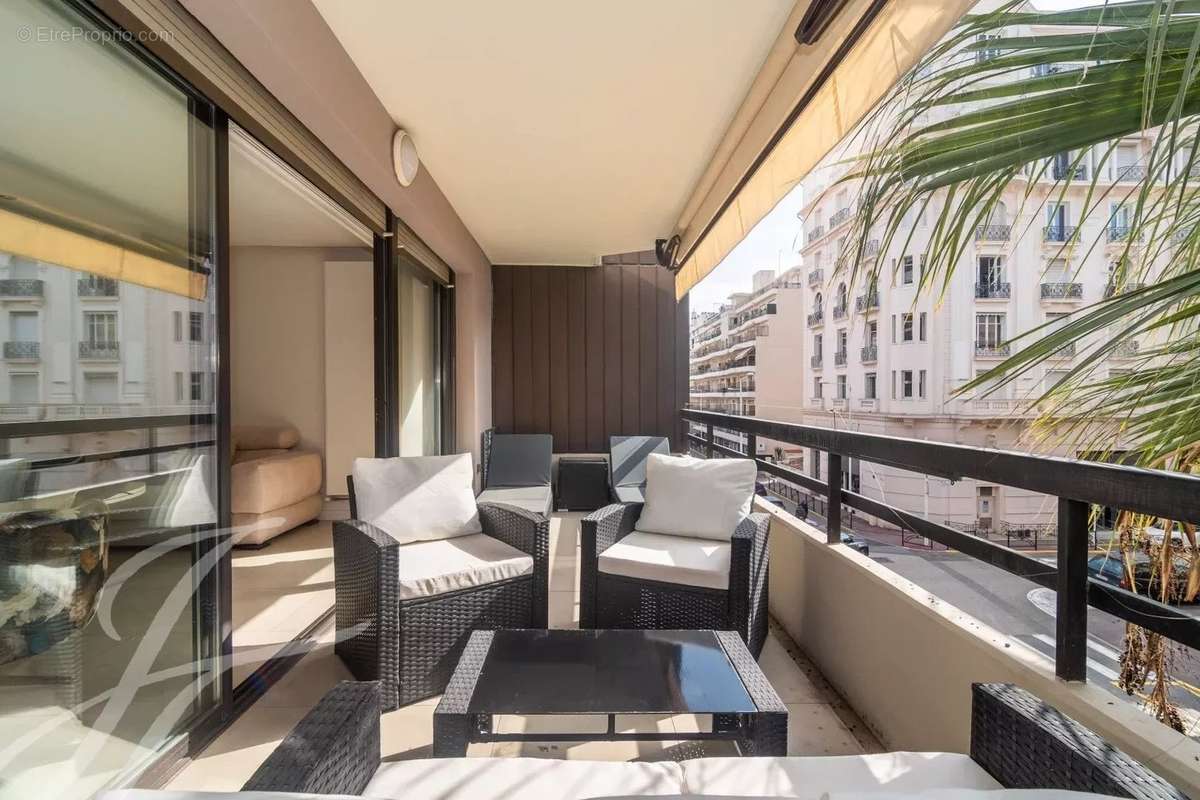 Appartement à CANNES