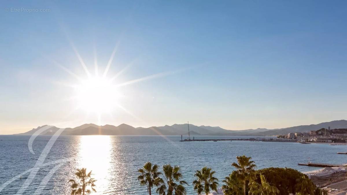 Appartement à CANNES