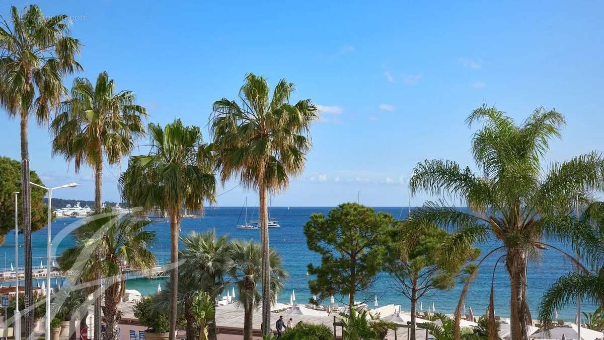 Appartement à CANNES