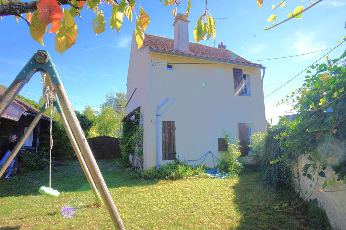 Maison à JOIGNY