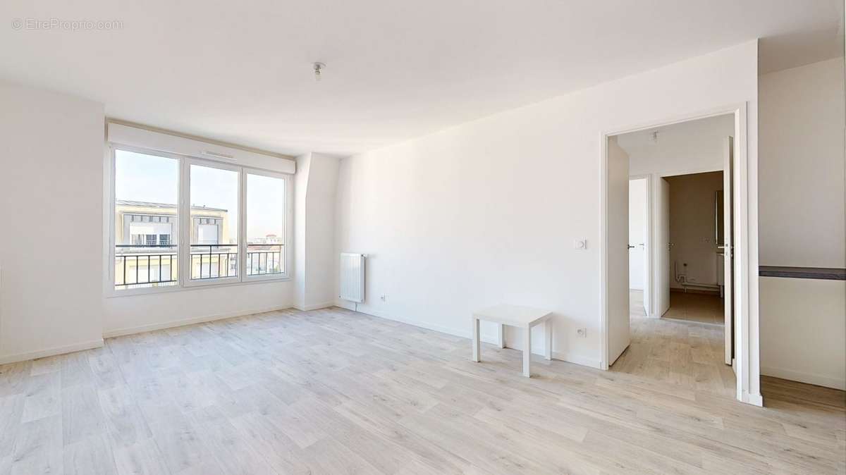 Appartement à LE BLANC-MESNIL