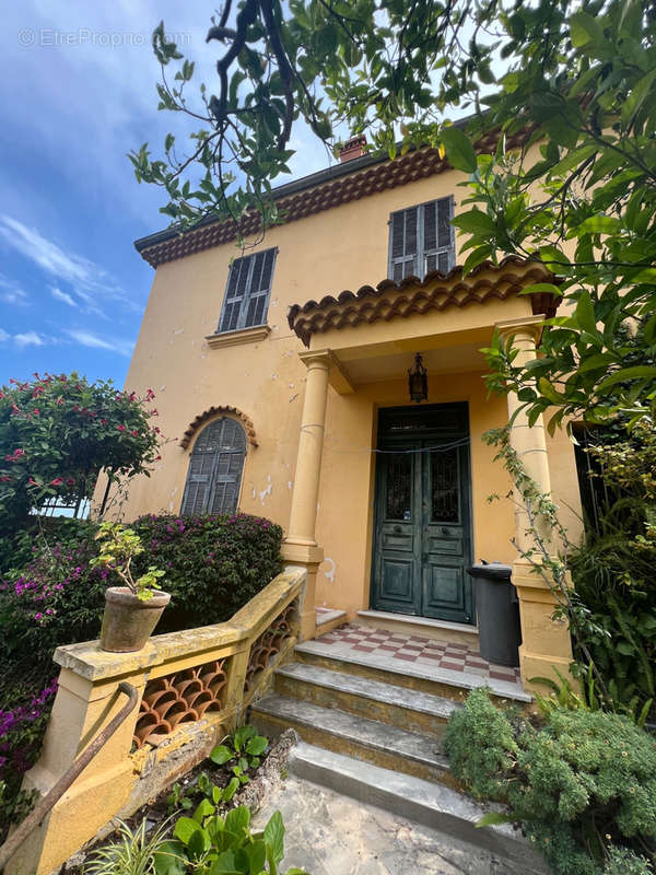 Maison à MENTON