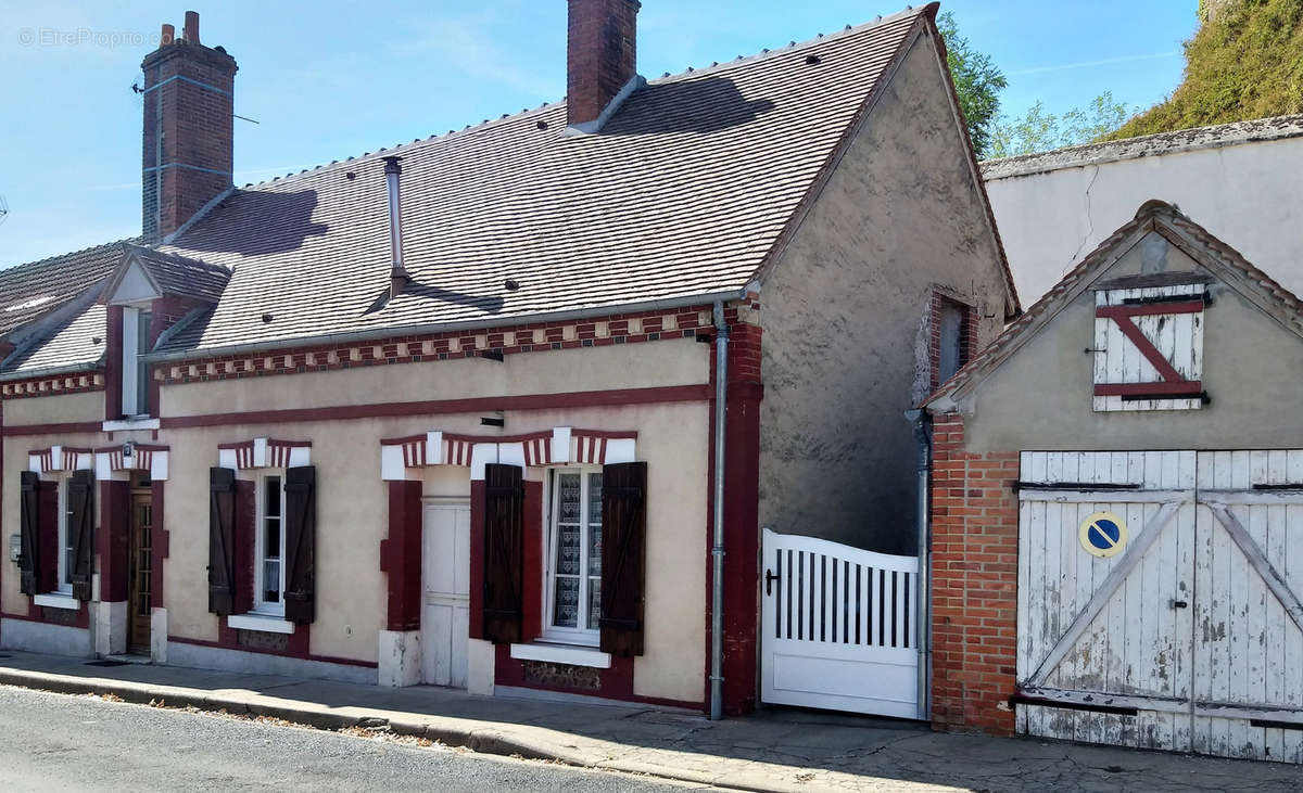 Maison à SAINT-GONDON