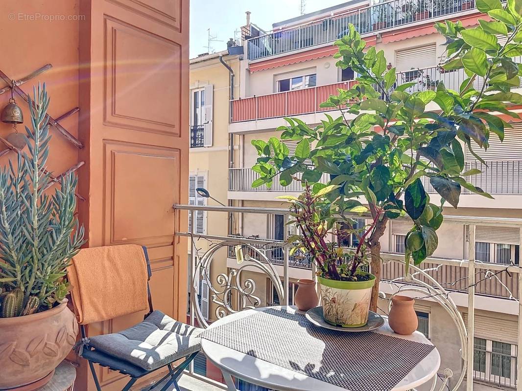 Appartement à MENTON