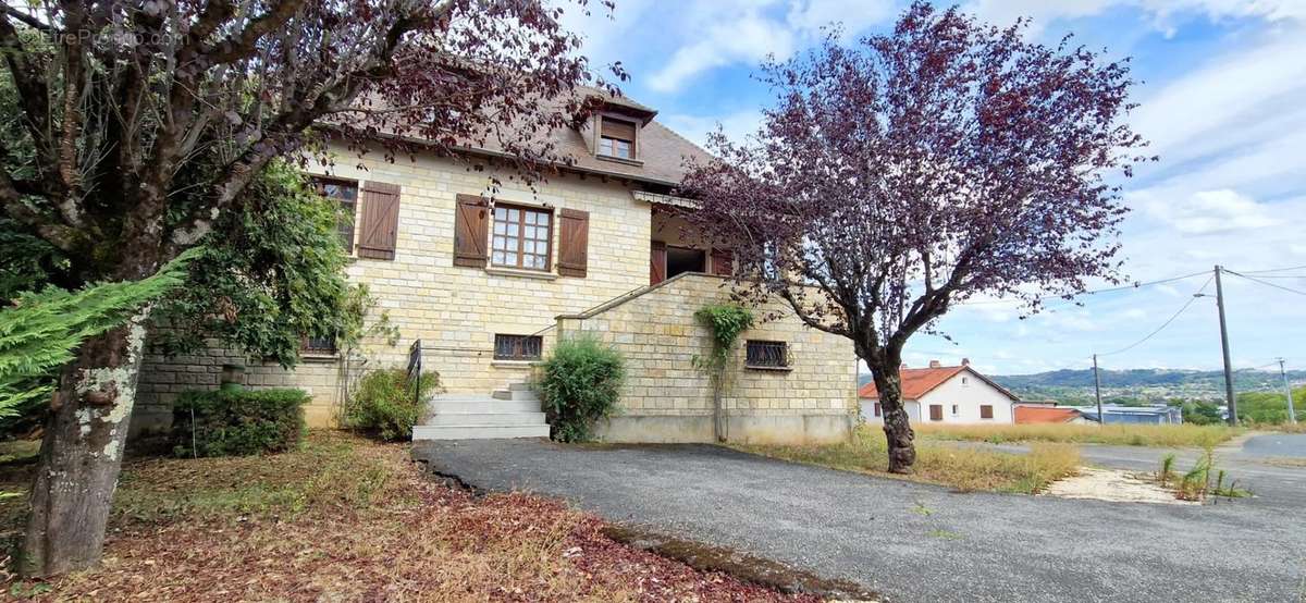 Maison à VILLEFRANCHE-DE-ROUERGUE