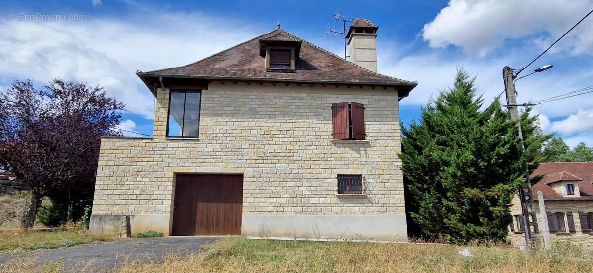 Maison à VILLEFRANCHE-DE-ROUERGUE