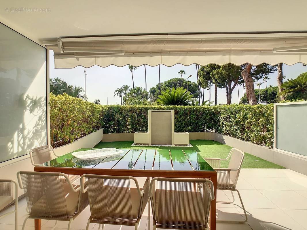 Appartement à CANNES