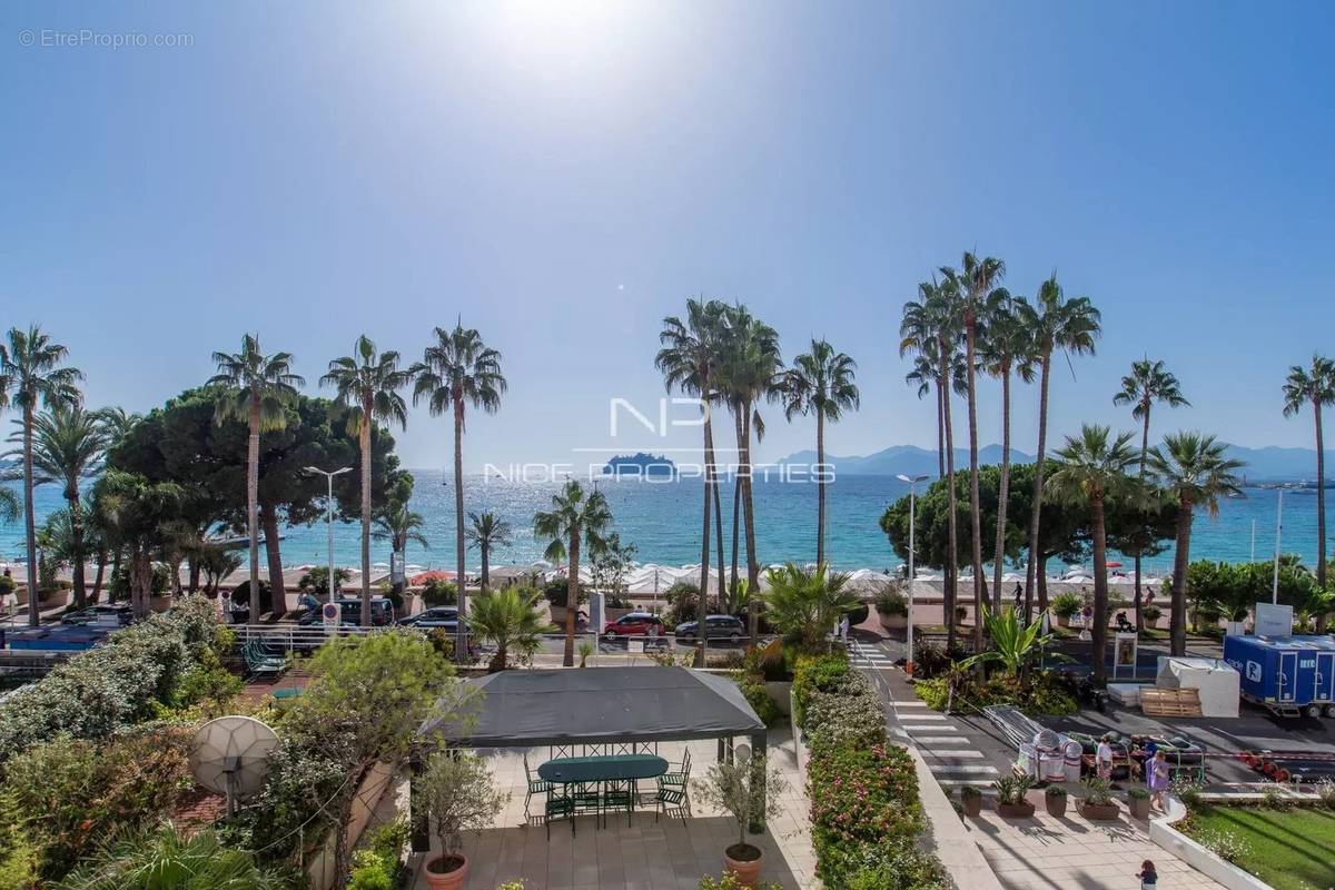 Appartement à CANNES