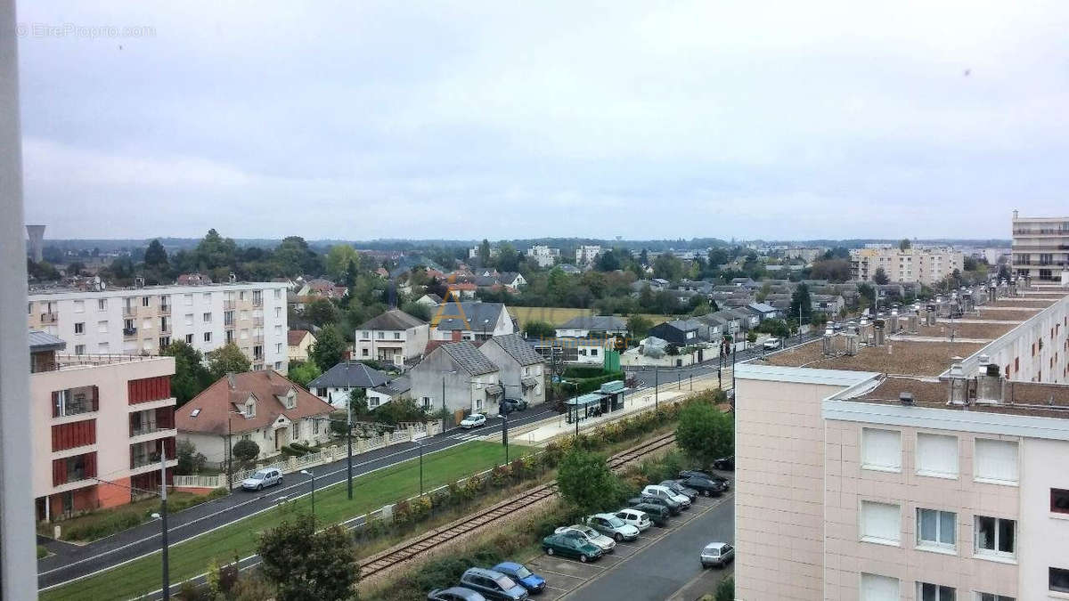 Appartement à SAINT-JEAN-DE-BRAYE