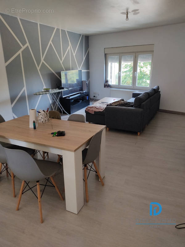 Appartement à AIX-NOULETTE