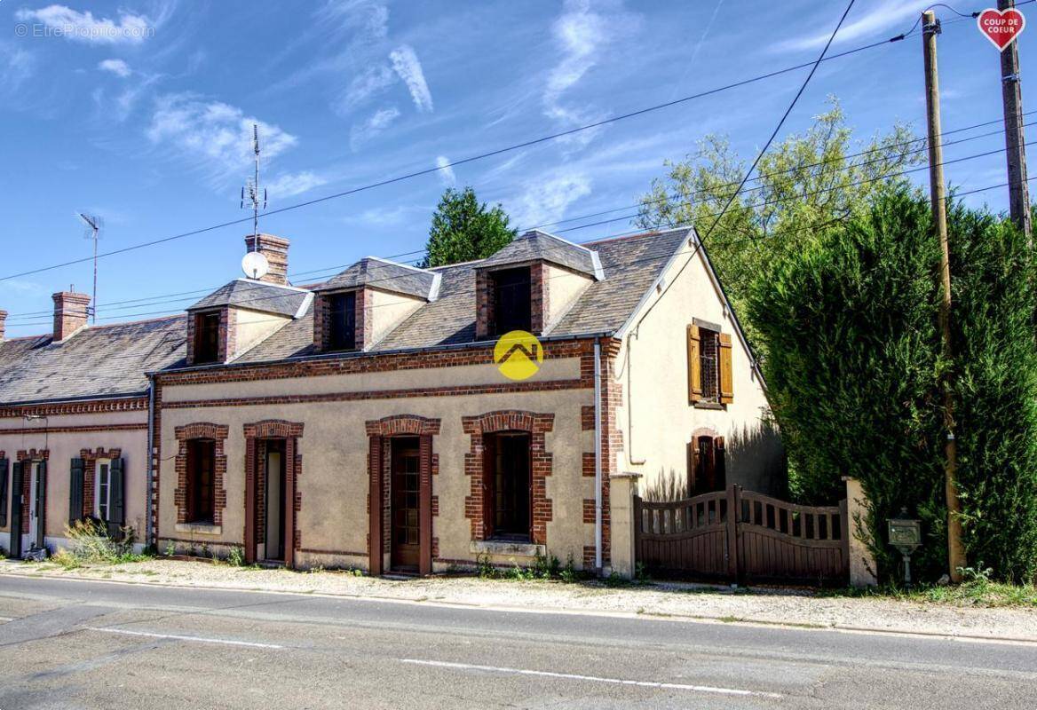 Maison à AUBIGNY-SUR-NERE