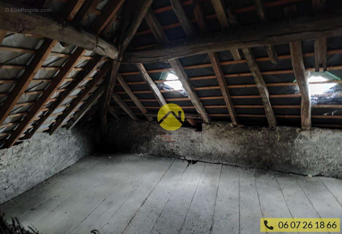 Appartement à LA GUERCHE-SUR-L&#039;AUBOIS