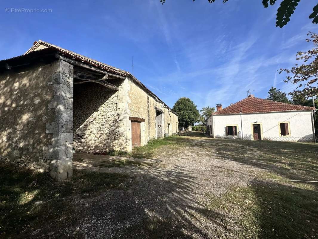 Maison à SAINT-PERDOUX