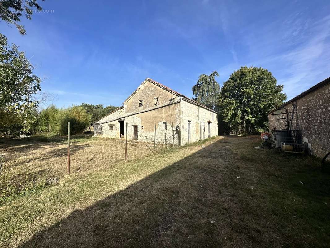 Maison à SAINT-PERDOUX