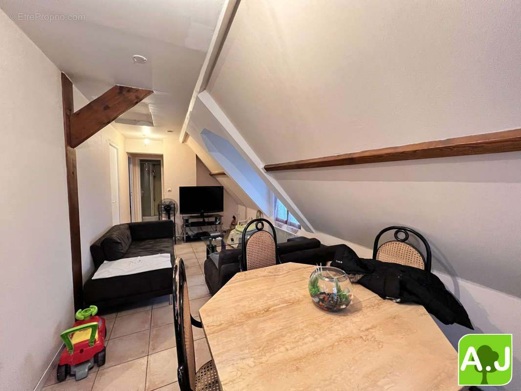 Appartement à BREVAL