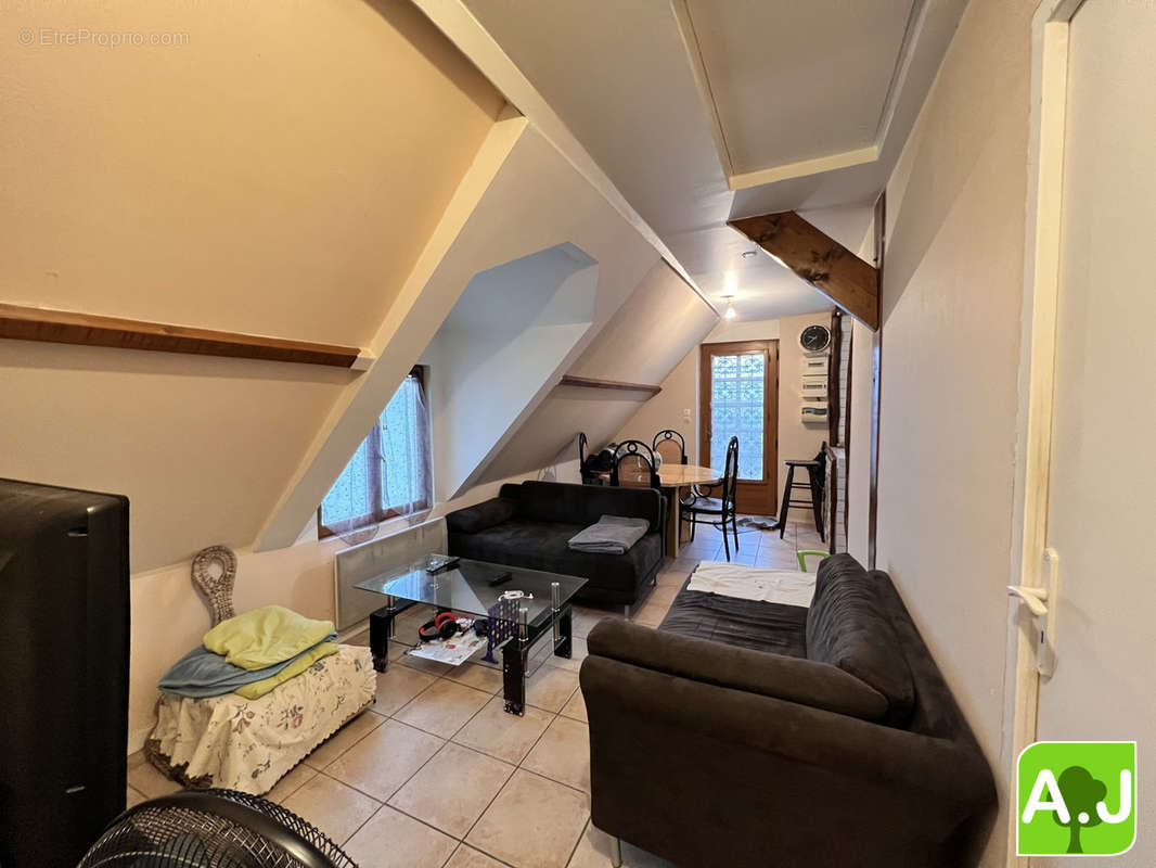 Appartement à BREVAL