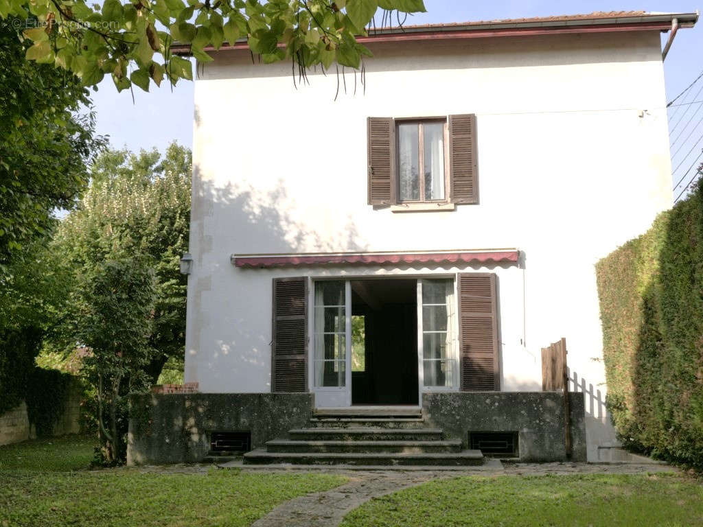 Maison à AMBERIEU-EN-BUGEY