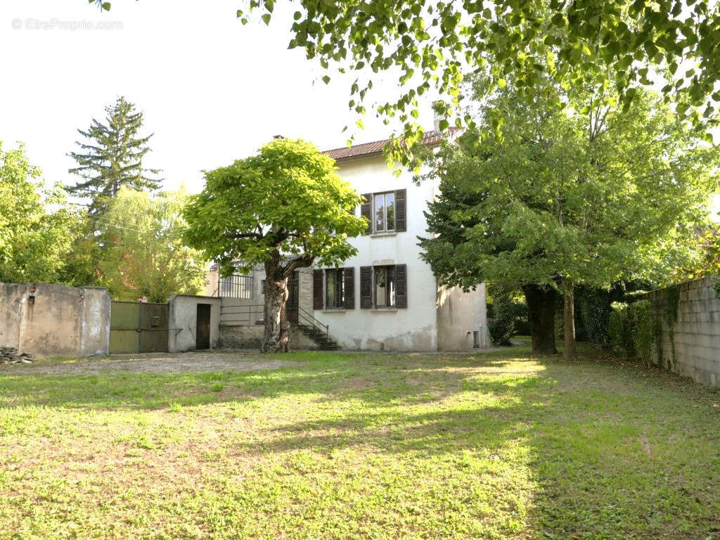 Maison à AMBERIEU-EN-BUGEY