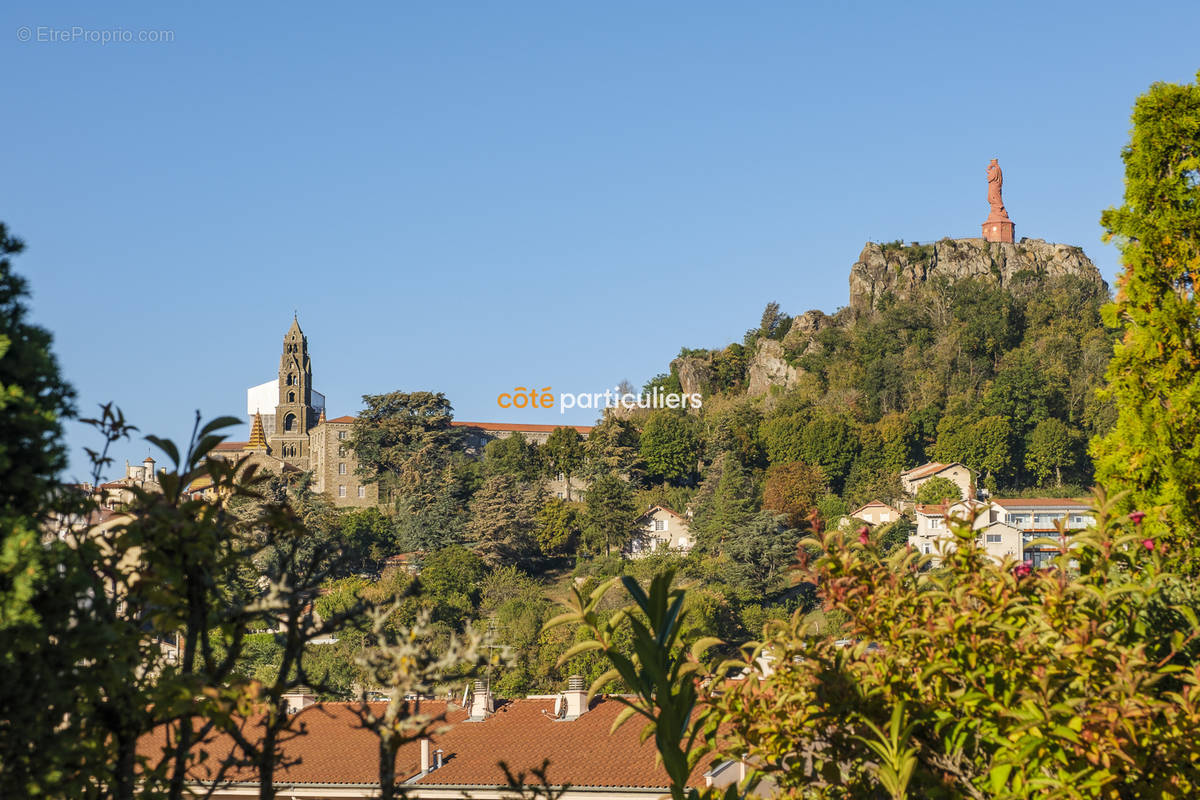 Appartement à LE PUY-EN-VELAY