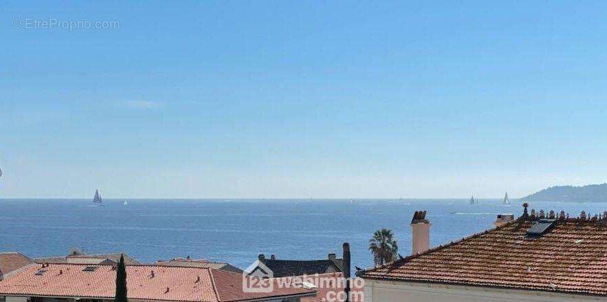 Proche bord de mer et commerces secteur prisé et résidentiel - Maison à SAINTE-MAXIME